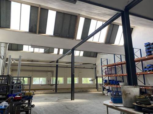 Produktionshalle - 