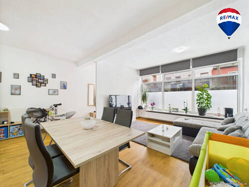RE/MAX Immobilien DeLux Haus Dillingen - 