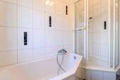 Badezimmer III - 