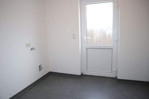 HWR mit Nebeneingang - 