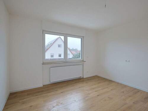 Arbeits- oder Kinderzimmer - 