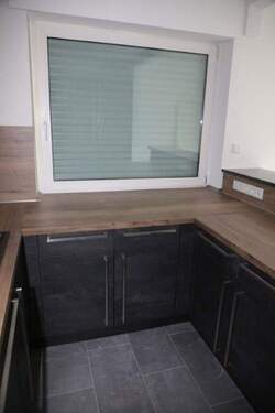 Hochwertige, neue Einbauküche - 4 Zimmer Etagenwohnung zur Miete in Hürth