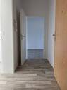 Flur - 2 Zimmer Etagenwohnung zur Miete in Halle