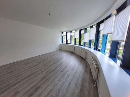 Einblick Wohnzimmer Bild 2 - 