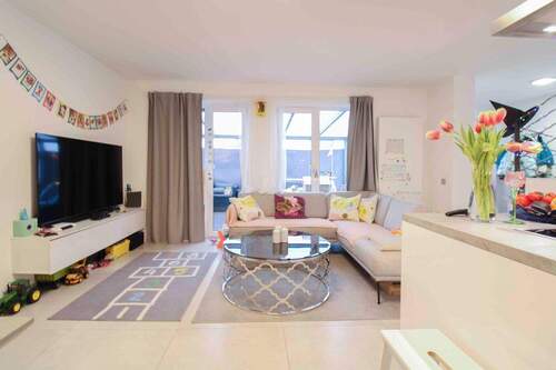 Wohnzimmer - 3 Zimmer Einfamilienhaus in Wiesbaden