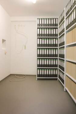 Dunkelkammer - Beispielmöbel - 