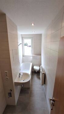 modernes Bad - Erdgeschoss! moderne 4-R.-WE m. Balkon in Zittau!