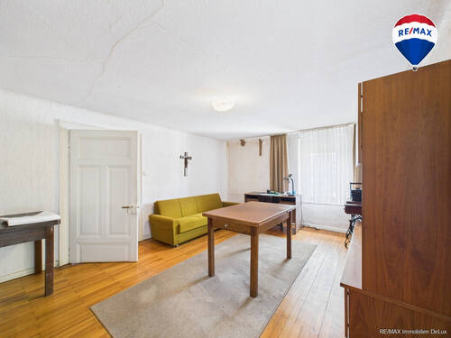 RE/MAX Immobilien DeLux Haus in Losheim am See/ Bachem - 