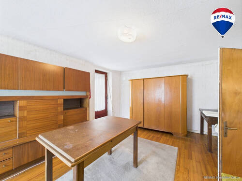 RE/MAX Immobilien DeLux Haus in Losheim am See/ Bachem - 
