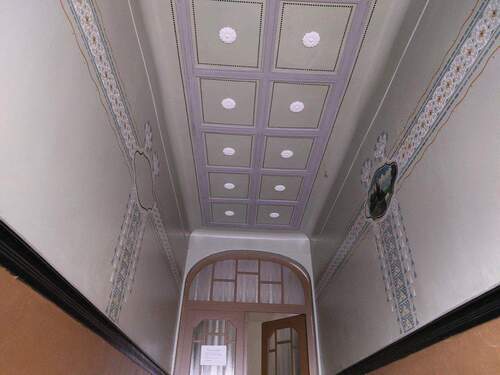 Treppenhaus mit Details - Etagenwohnung mit 37,70 m² in Zwickau zum Kaufen