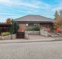 Großes Einfamilienhaus in ruhiger Lage ideal für ihren persönlichen Wohntraum!!! - Lingen (Ems) Laxten