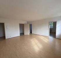 Helle 2-Zimmerwohnung - 260,00 EUR Kaltmiete, ca.  53,10 m² Wohnfläche in Crimmitschau (PLZ: 08451)