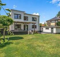 Kernsaniertes Einfamilienhaus mit Stil, Technik und Komfort - Berlin Lichtenrade