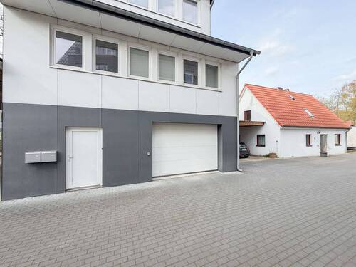 Ansicht 1 - 2 Büro-Lagergebäude in zentraler Lage von Rahlstedt. Frei lieferbar.