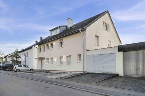 Vorne - 1 Zimmer Mehrfamilienhaus, Wohnhaus zum Kaufen in Erlenbach