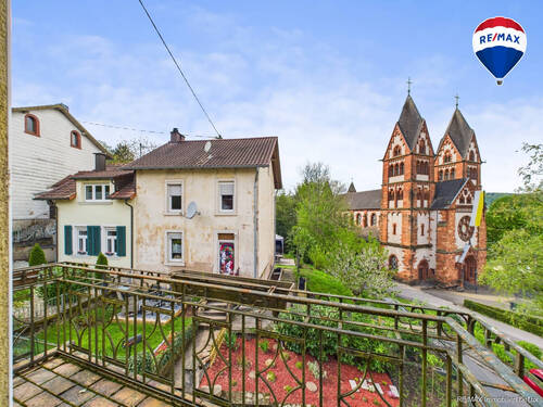RE/MAX Immobilien DeLux Haus Mettlach Balkonaussicht - 