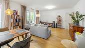 Wohnzimmer 2-1 - 4 Zimmer Etagenwohnung in München