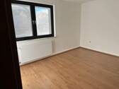 1.jpeg - Gepflegte 2,5-Raum-Wohnung am Königsgruber Gelände