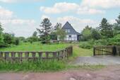 Objektansicht (2) - Ihr neues Zuhause - 4 Zimmer mit weitreichendem Gartengrundstück - Sofort bezugsfrei