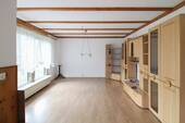 Wohnzimmer - 4 Zimmer Einfamilienhaus in Halle (Saale)