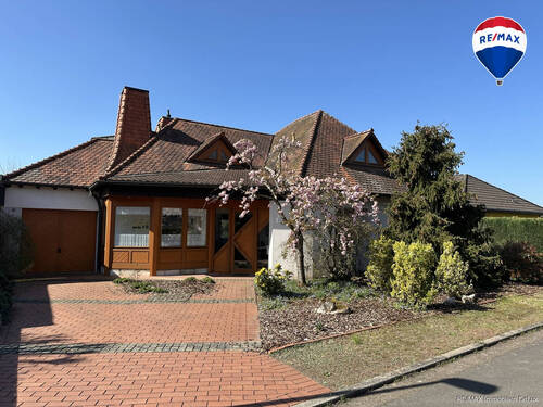 RE/MAX Immobilien DeLux Haus kauf Honzrath - 