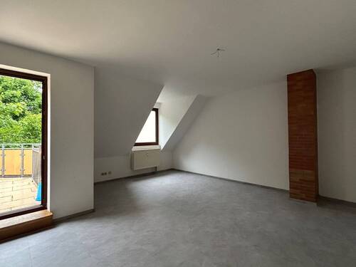 Wohn- und Esszimmer - 2 Zimmer Etagenwohnung zum Kaufen in Herzogenaurach