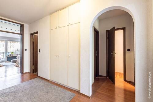 Flurbereich mit Einbauschrank - 