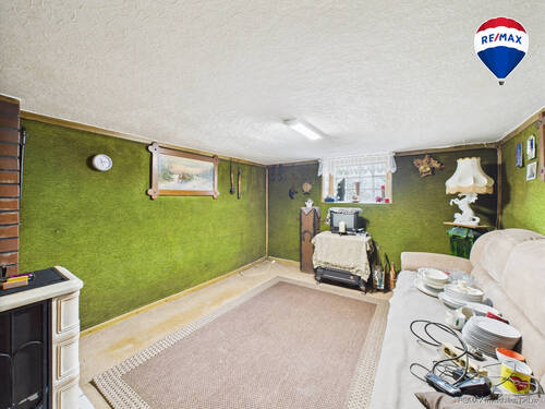 RE/MAX Immobilien DeLux Haus Reimsbach - 