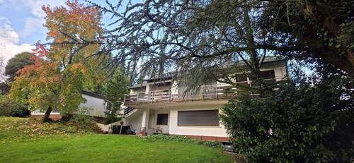 Gartenblick auf das Haus - 