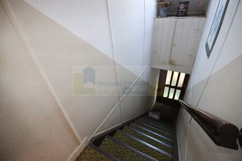 DG - Diele / Treppe zur Einheit 2 im OG - 