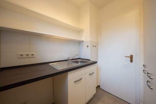 Ladenlokal küche - Mehrfamilienhaus, Wohnhaus mit 154,00 m&sup2; in Dormagen zum Kaufen