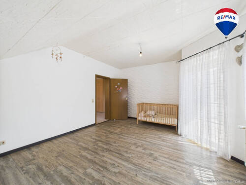 RE/MAX Immobilien DeLux Haus verkauf Brotdorf - 