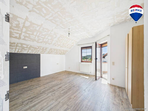 RE/MAX Immobilien DeLux Haus verkauf Brotdorf - 