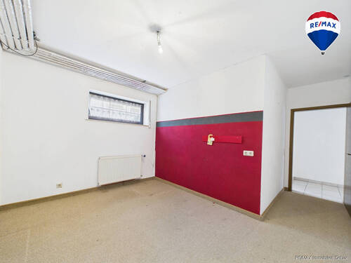 RE/MAX Immobilien DeLux Haus verkauf Brotdorf - 