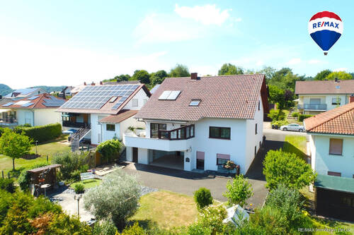 RE/MAX Immobilien DeLux Haus Brotdorf - 7 Zimmer Einfamilienhaus in Merzig / Brotdorf