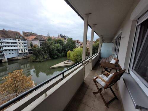 Sonniger Balkon - 