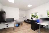 Büroraum Gewerbekomplex - 6 Zimmer Mehrfamilienhaus, Wohnhaus zum Kaufen in Blomberg / Herrentrup