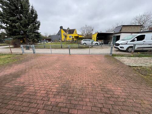 Toreinfahrt - 