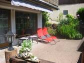 Sitzterrasse mit Balkon.jpg - 