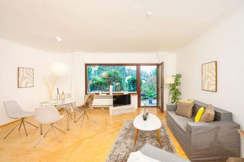 Wohnzimmer - 2 Zimmer Etagenwohnung zum Kaufen in Rellingen