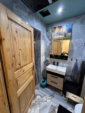 Gewerbeeinheit_EG_Privatbereich (9) - 