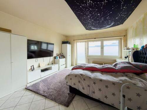 Schlafzimmer - 4 Zimmer Etagenwohnung zum Kaufen in Übach-Palenberg