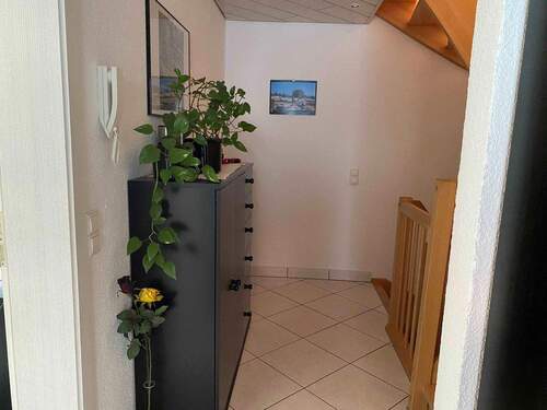 Flur Eingangsbereich - 6 Zimmer Reihenendhaus in Hessental/Schwäbisch Hall