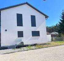 Bezug nach Absprache: Traumhaus Effizienzhaus 40 + mit Garten und hochwertiger EBK - Röthenbach an der Pegnitz