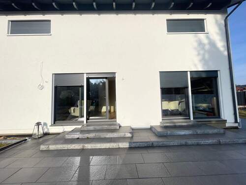 IMG_1992.jpg - 6 Zimmer Einfamilienhaus in Röthenbach an der Pegnitz