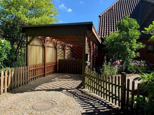 Carport - 5 Zimmer Einfamilienhaus in Bad Bramstedt