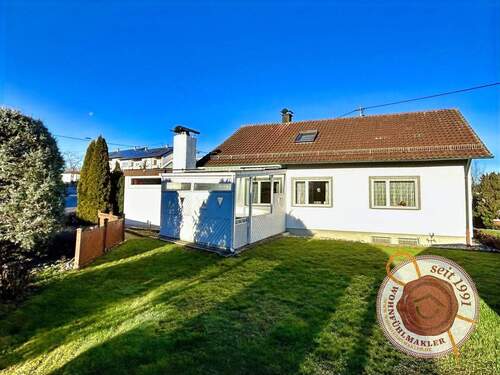 Gebäudeansicht - Ruhig gelegen, gepflegt und vielseitig - Ihr neues Zuhause erwartet Sie in Stadtnähe!