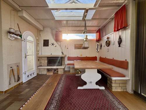 Wintergarten mit Kamin - 