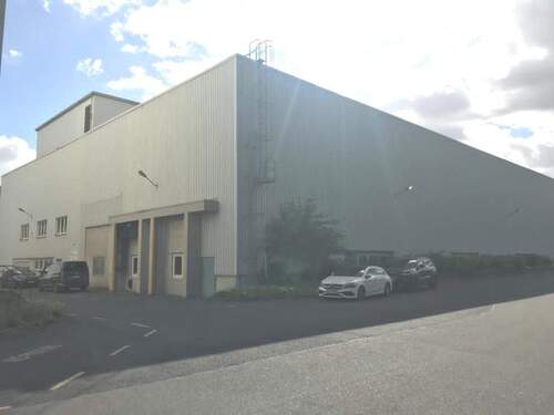 Außenansicht Produktionshalle 8 m hoch - Halle zum Kaufen in Düren