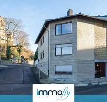 Gepflegtes Zweifamilienhaus in Herzogenrath mit Burgblick - Top Lage, großes Potenzial & zentrumsnah